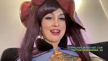 play Test de cosplay transformé en séance de masturbation
