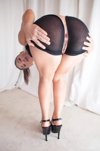 Pornostar Abella Danger