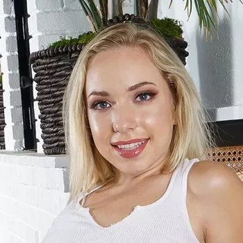 Порнозвезда Amy Summers