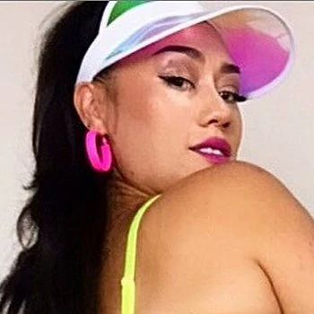 قناة Shantel Dee